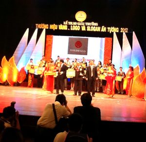 Công ty Đài Linh nhận giải thưởng thương hiệu vàng 2012