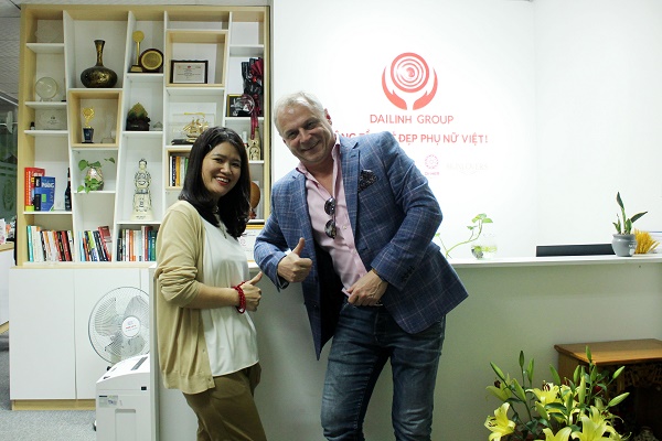 Đại diện nhãn hàng Apart và Bobini ghé thăm Đài Linh Group